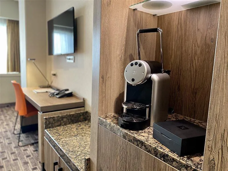 ****  Xo Hotels Blue Tower Амстердам Нидерланды