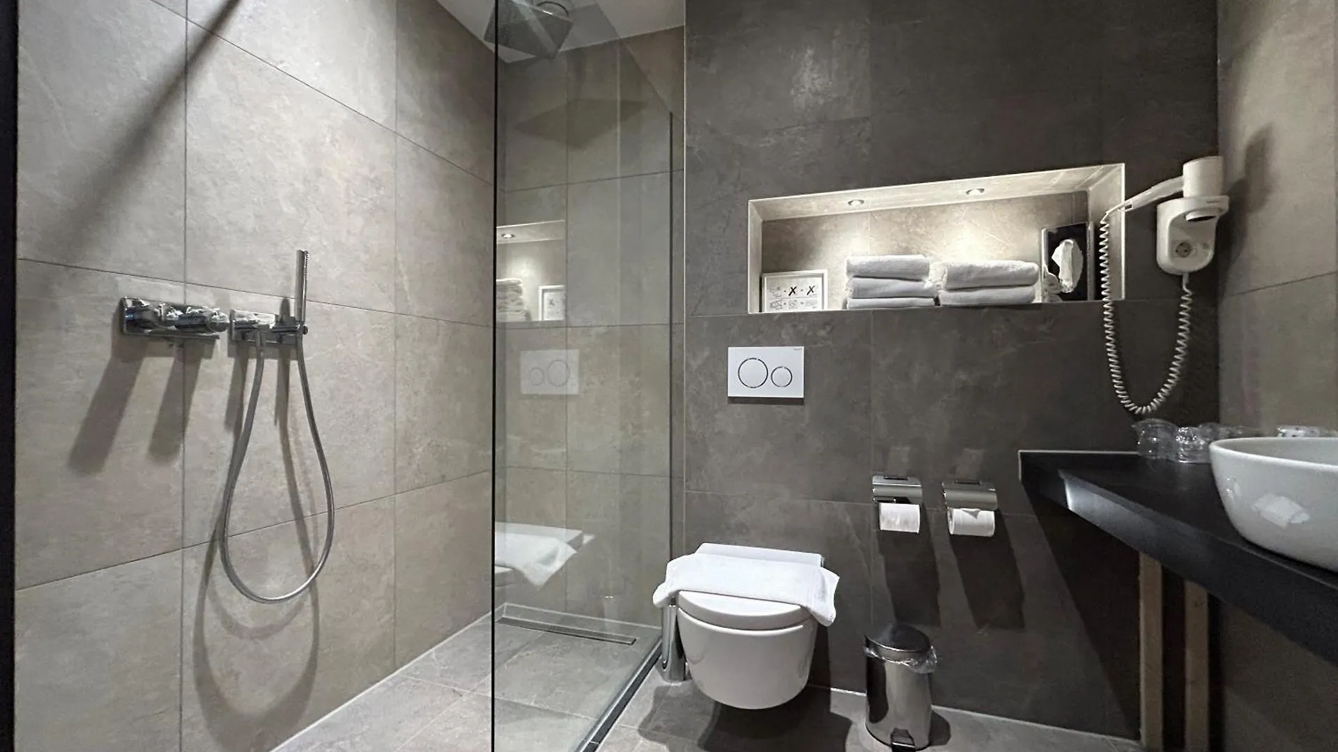Xo Hotels Blue Tower Амстердам 4*,  Нидерланды